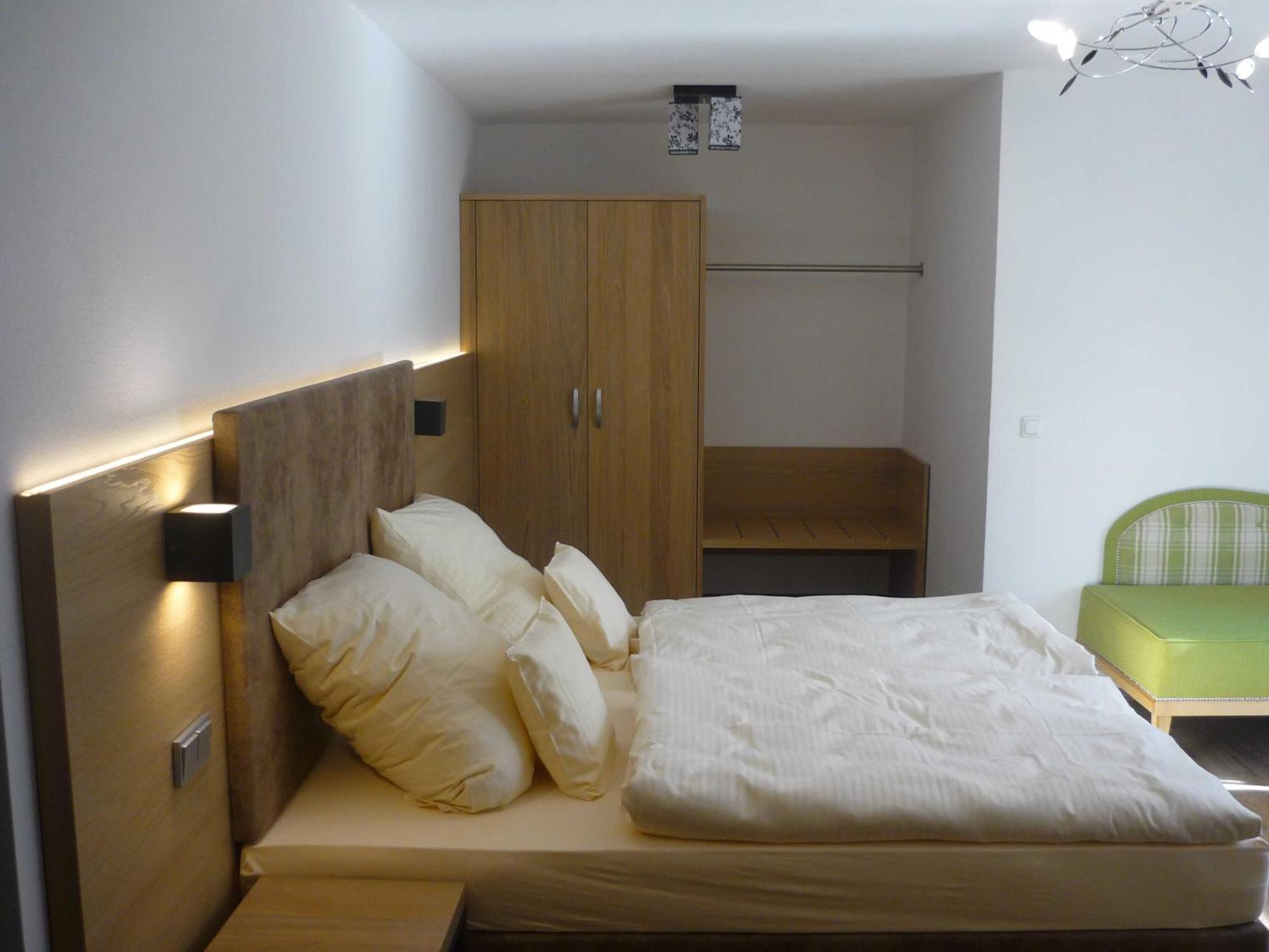 Ferienwohnungen Beim Hotel Zur Post, Erlau エクステリア 写真